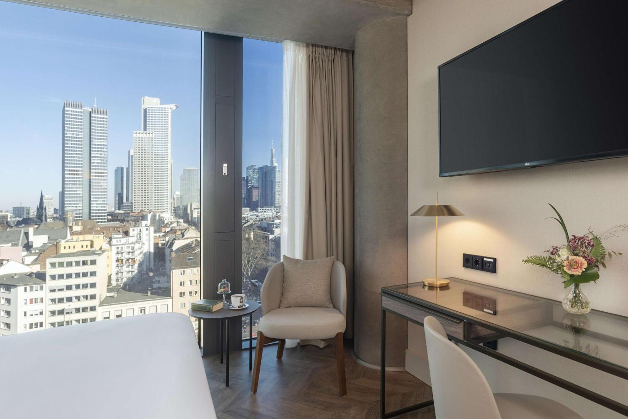 Отель Nh Collection Frankfurt Spin Tower Франкфурт-на-Майне Экстерьер фото