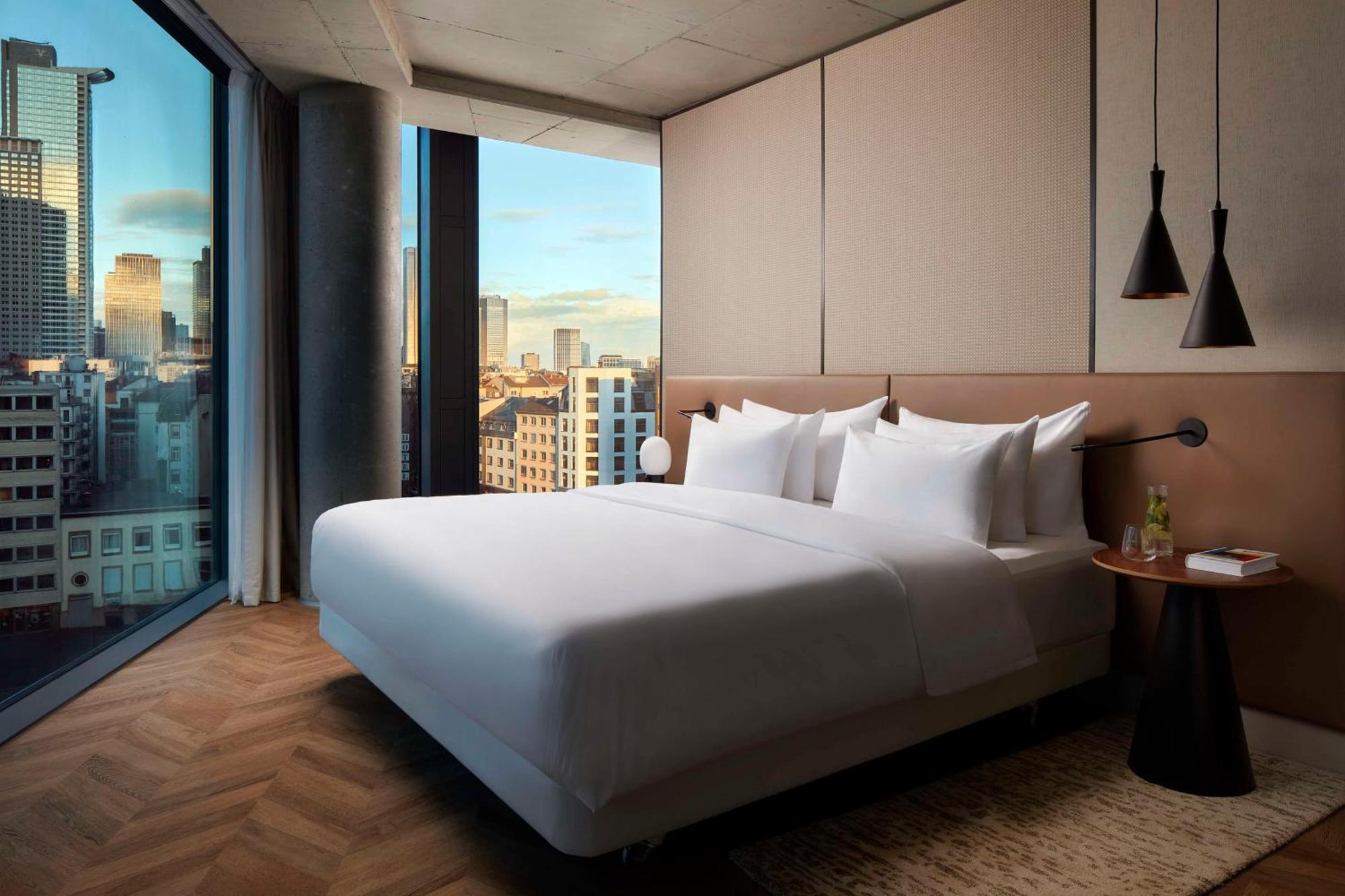 Отель Nh Collection Frankfurt Spin Tower Франкфурт-на-Майне Экстерьер фото