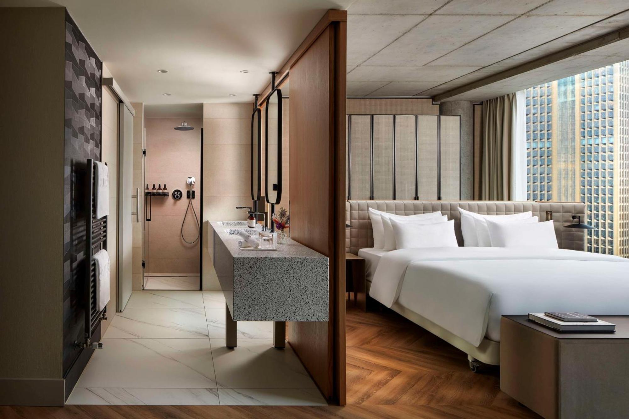 Отель Nh Collection Frankfurt Spin Tower Франкфурт-на-Майне Экстерьер фото